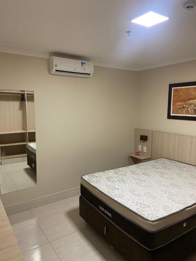 Piazza Diroma Com Acesso Ao Acqua Park E Splash Caldas Novas Ngoại thất bức ảnh